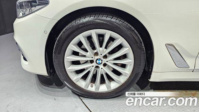 BMW 5-Series 520d Luxury Plus