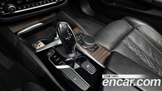 BMW 5-Series 520d Luxury Plus