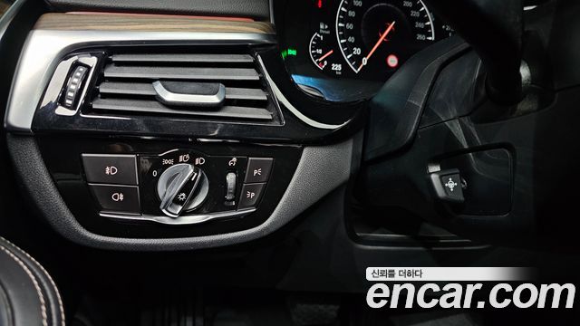 BMW 5-Series 520d Luxury Plus