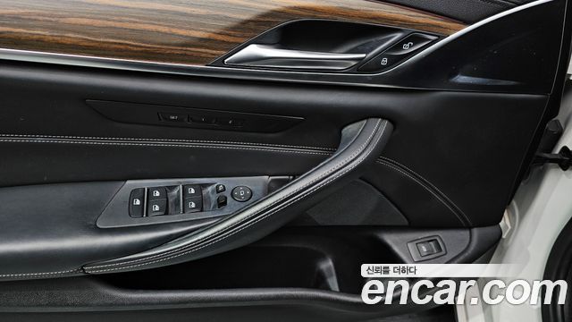 BMW 5-Series 520d Luxury Plus