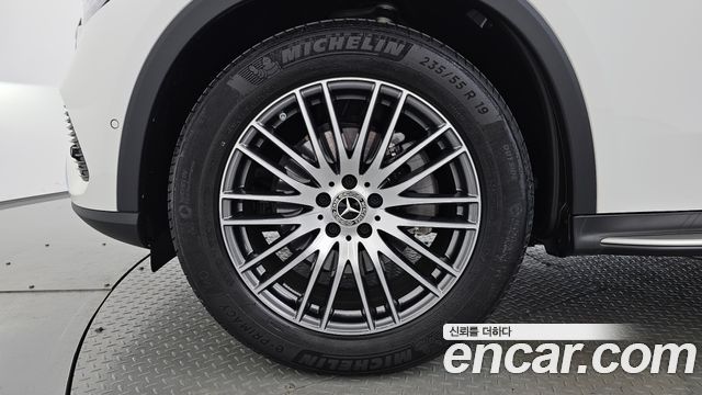Mercedes-Benz GLC-Class GLC 300 4MATIC Avantgarde