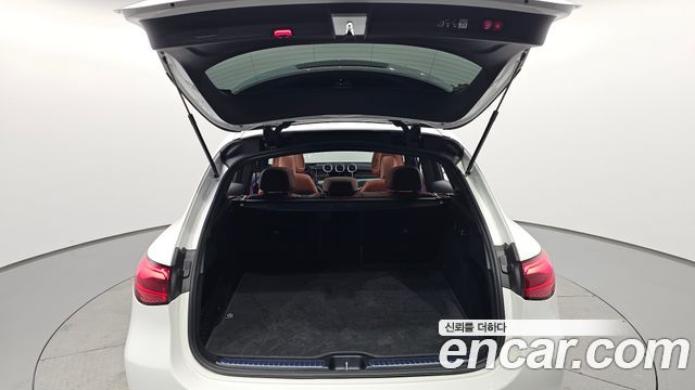 Mercedes-Benz GLC-Class GLC 300 4MATIC Avantgarde