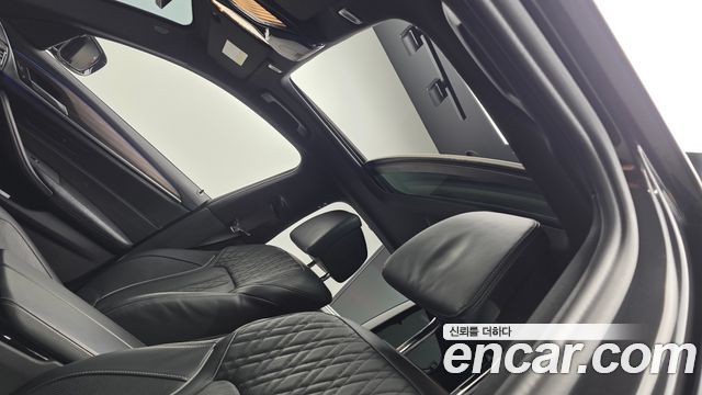 BMW 5-Series 530i M Sport Package Plus