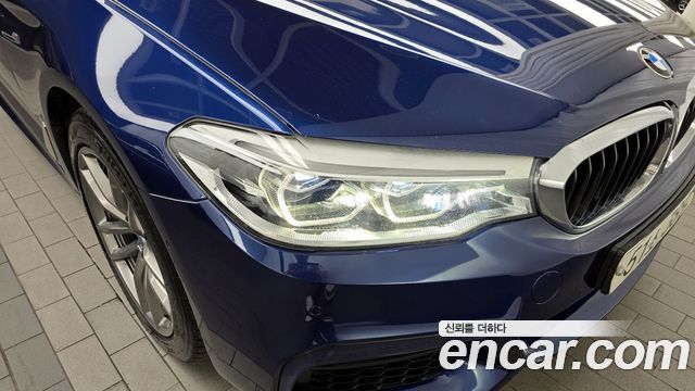 BMW 5-Series 530i xDrive M Sport Package