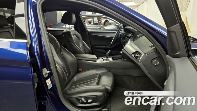 BMW 5-Series 530i xDrive M Sport Package
