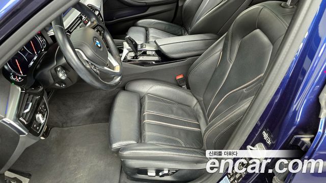 BMW 5-Series 530i xDrive M Sport Package