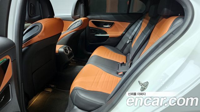 Mercedes-Benz C-Class C300 4MATIC AMG Line