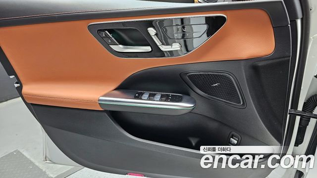 Mercedes-Benz C-Class C300 4MATIC AMG Line