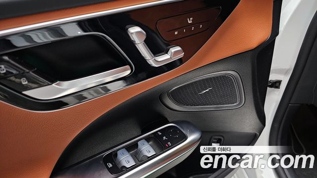 Mercedes-Benz C-Class C300 4MATIC AMG Line