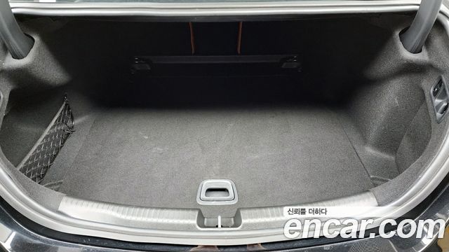 Mercedes-Benz C-Class C300 4MATIC Avantgarde