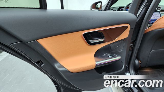 Mercedes-Benz C-Class C300 4MATIC Avantgarde