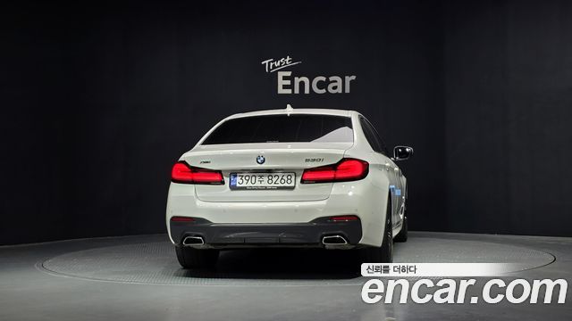 BMW 5-Series 530i xDrive M Sport Package
