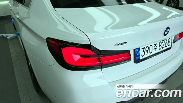 BMW 5-Series 530i xDrive M Sport Package