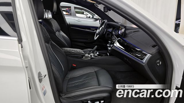 BMW 5-Series 530i xDrive M Sport Package