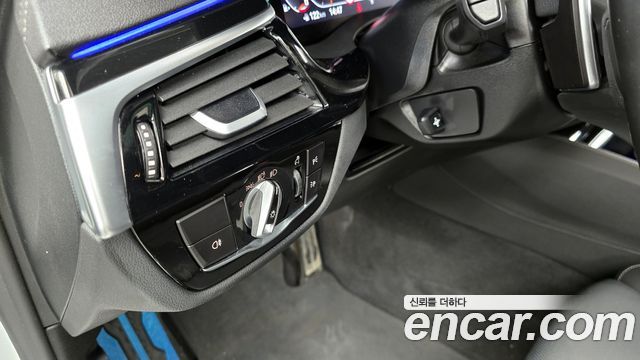 BMW 5-Series 530i xDrive M Sport Package