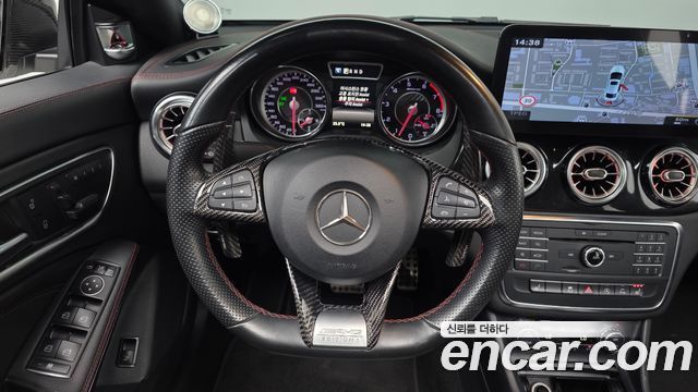 Mercedes-Benz CLA-Class CLA45 AMG 4MATIC