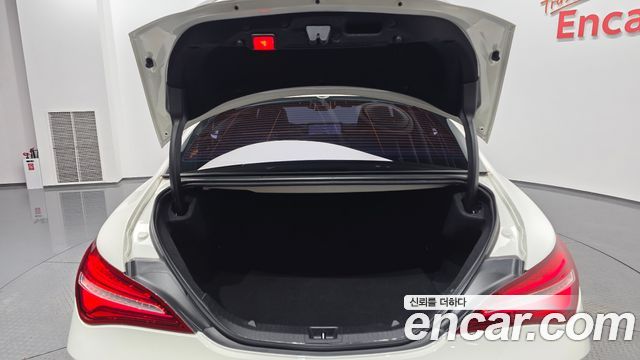 Mercedes-Benz CLA-Class CLA45 AMG 4MATIC
