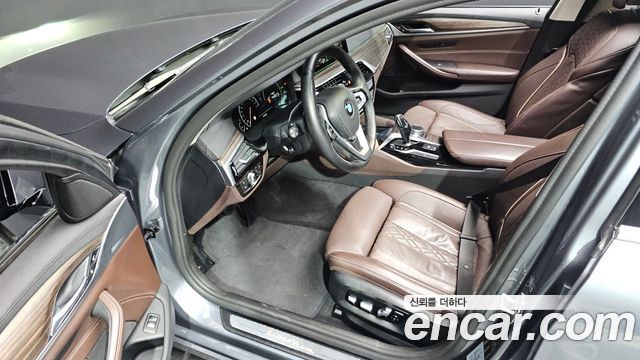 BMW 5-Series 520d Luxury Plus