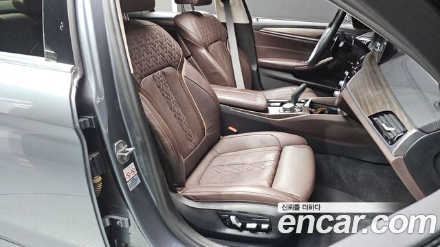 BMW 5-Series 520d Luxury Plus