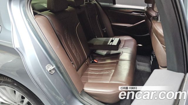 BMW 5-Series 520d Luxury Plus