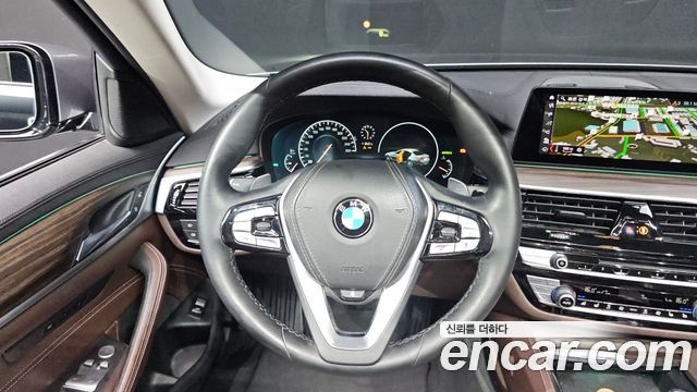 BMW 5-Series 520d Luxury Plus