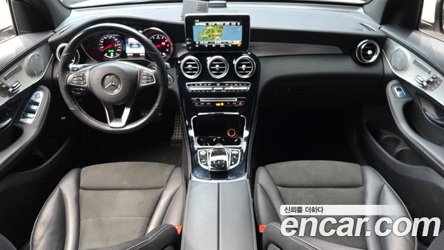 Mercedes-Benz GLC-Class GLC300 4MATIC AMG Line Coupe