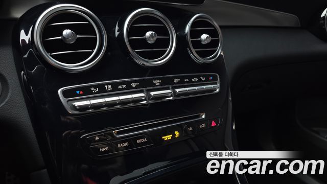 Mercedes-Benz GLC-Class GLC300 4MATIC AMG Line Coupe