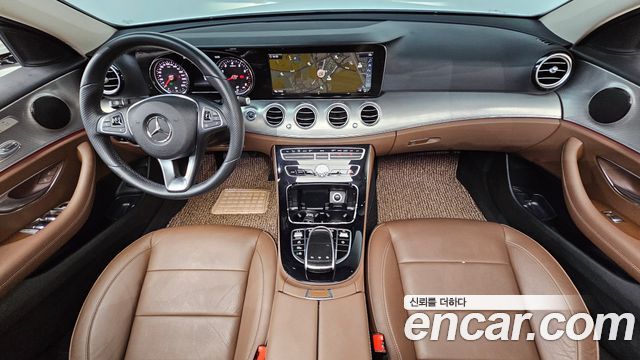 Mercedes-Benz E-Class E200 Avantgarde