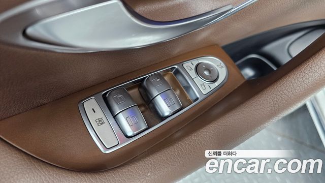 Mercedes-Benz E-Class E200 Avantgarde