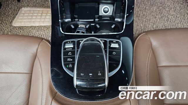 Mercedes-Benz E-Class E200 Avantgarde