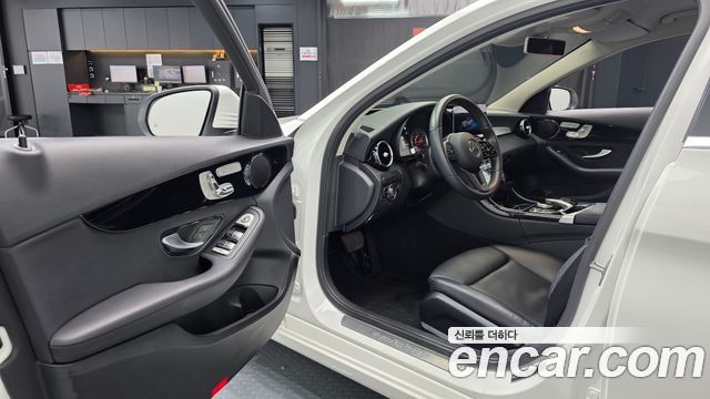 Mercedes-Benz C-Class C200