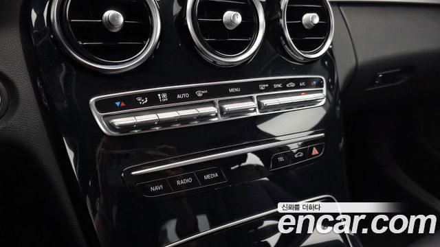 Mercedes-Benz C-Class C200
