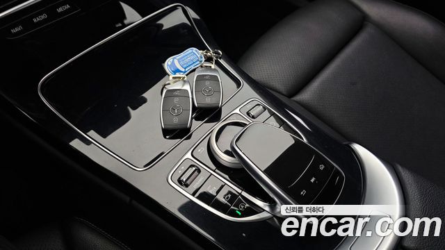 Mercedes-Benz C-Class C200
