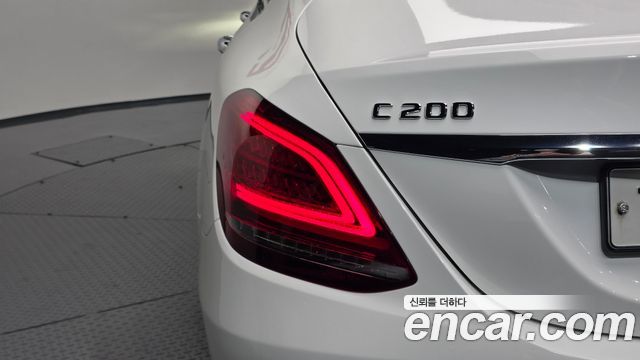 Mercedes-Benz C-Class C200
