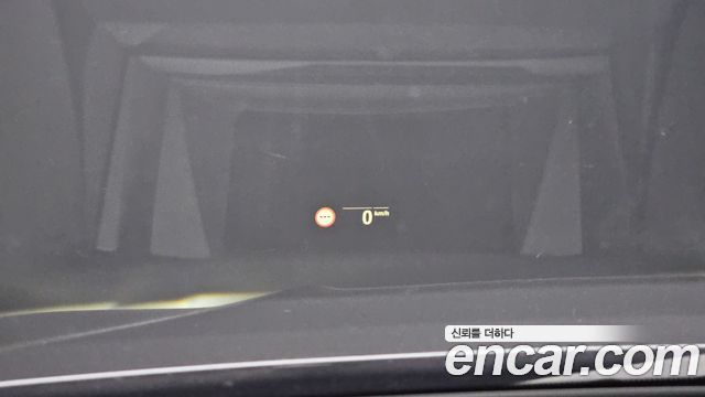 BMW 3-Series 320i Luxury