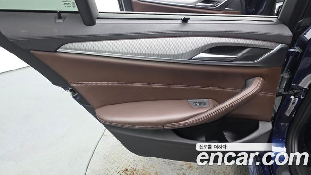 BMW 5-Series 520d M Sport Package Plus