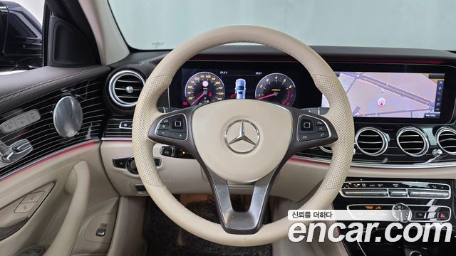 Mercedes-Benz E-Class E400 4MATIC Exclusive