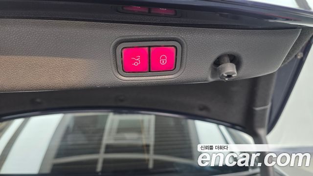 Mercedes-Benz E-Class E400 4MATIC Exclusive