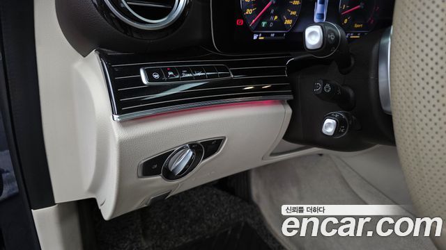 Mercedes-Benz E-Class E400 4MATIC Exclusive