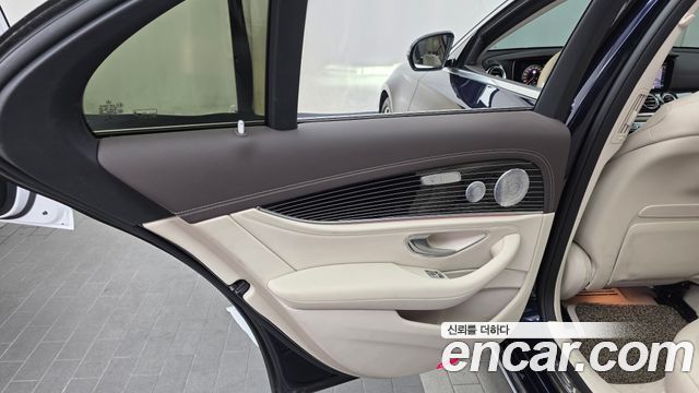Mercedes-Benz E-Class E400 4MATIC Exclusive