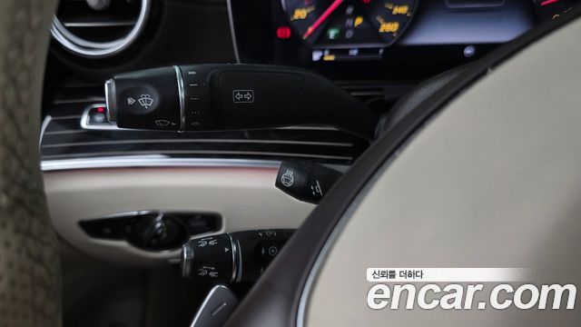 Mercedes-Benz E-Class E400 4MATIC Exclusive