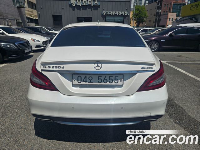 Mercedes-Benz CLS-Class CLS250 d 4MATIC AMG Line