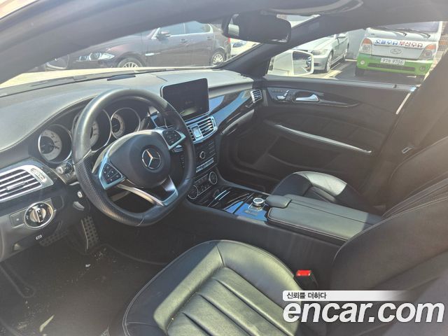 Mercedes-Benz CLS-Class CLS250 d 4MATIC AMG Line
