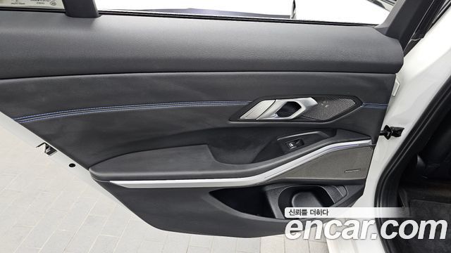 BMW 3-Series 320i M Sport
