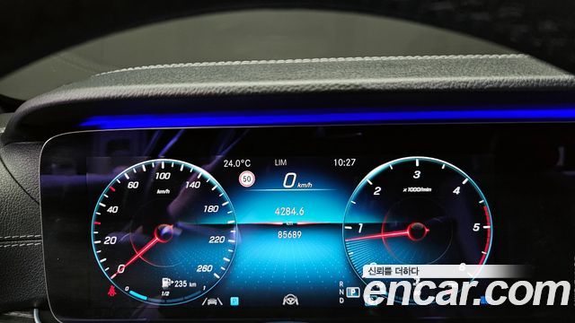 Mercedes-Benz E-Class E220d 4MATIC AMG Line
