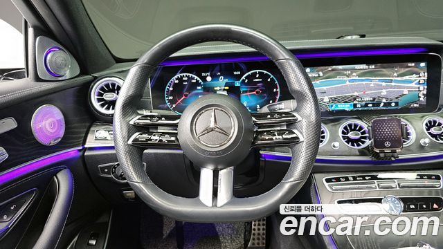 Mercedes-Benz E-Class E220d 4MATIC AMG Line