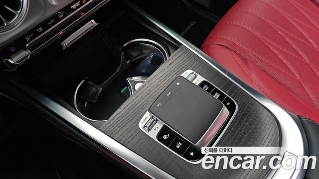 Mercedes-Benz G-Class G450d Manufaktur
