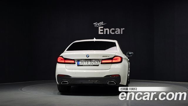 BMW 5-Series 523d M Sport
