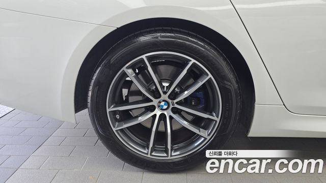 BMW 5-Series 523d M Sport