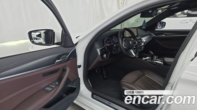 BMW 5-Series 523d M Sport